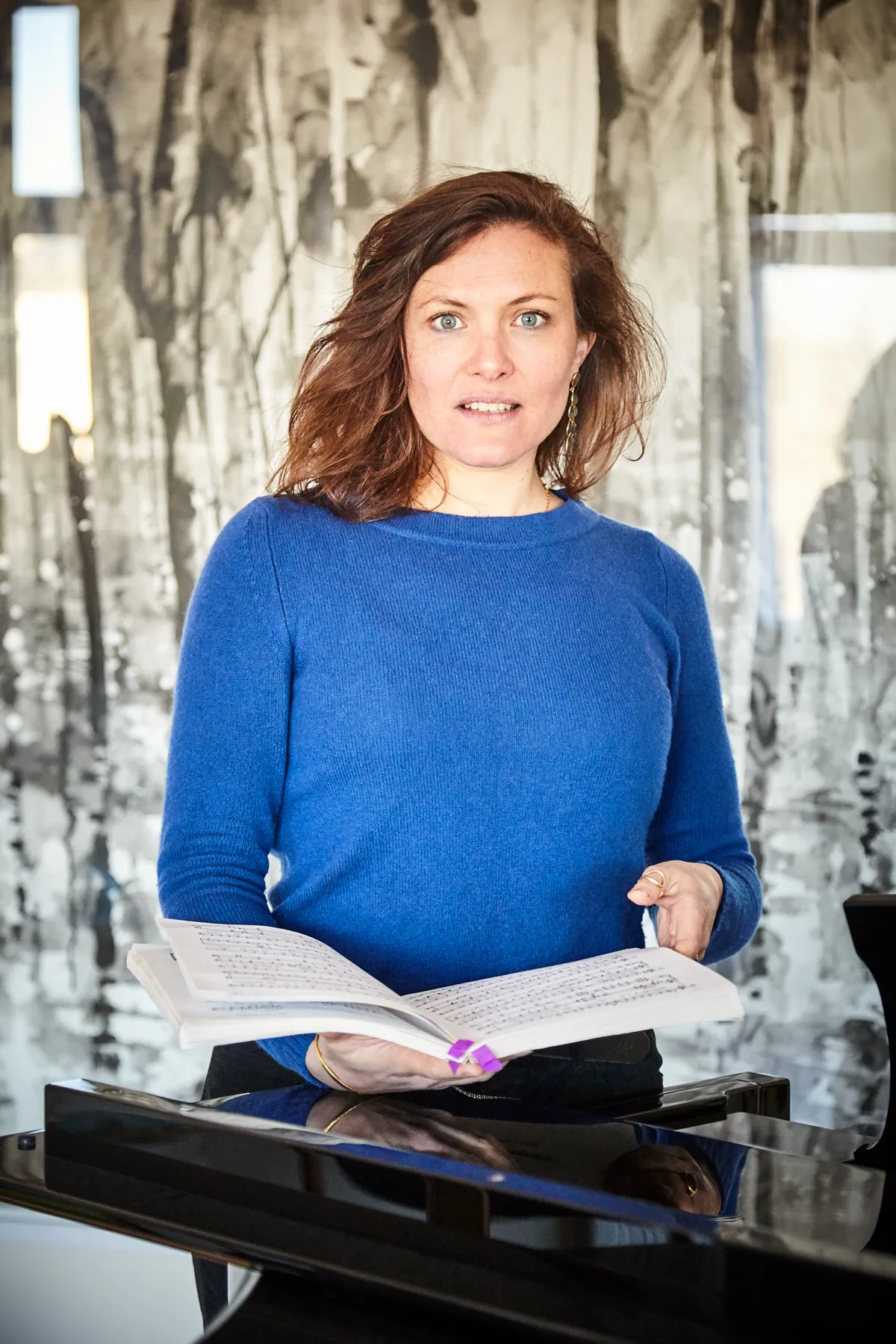 Emilie Pictet, Lyric Singer