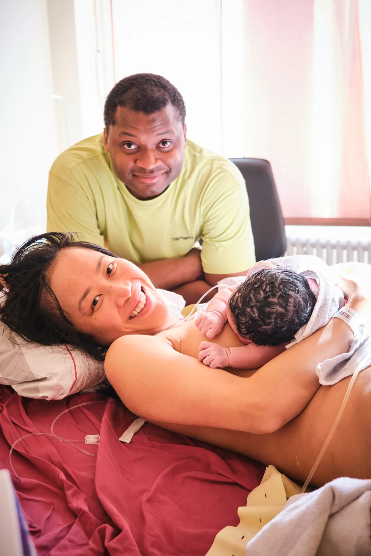 Skin-to-skin contact between mother and baby after birth